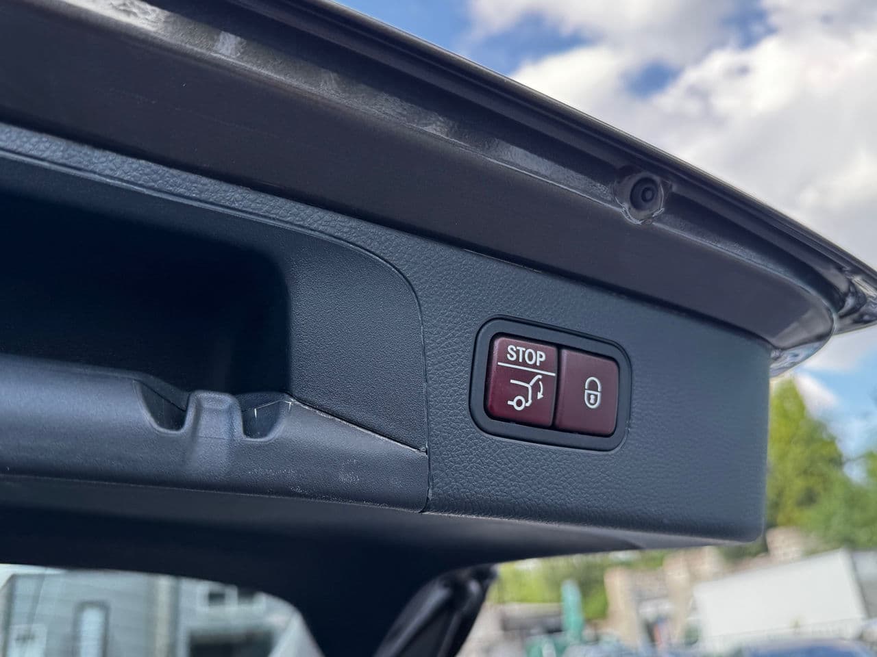 2016 Mercedes GLC 250d — Miniatură 18