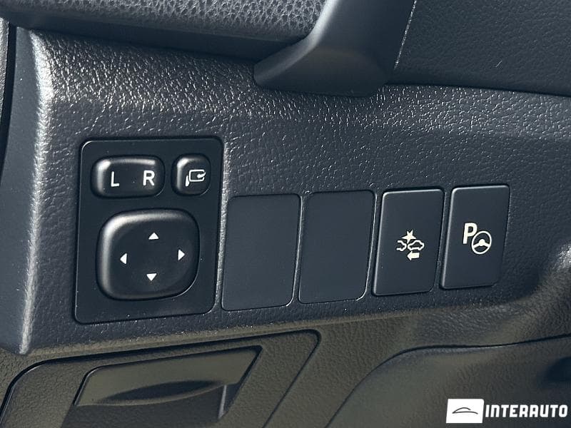 Toyota Auris 2015 — Миниатюра 17