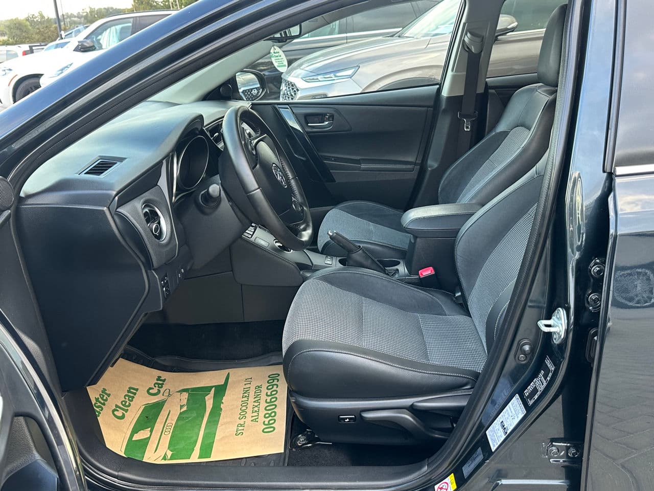 Toyota Auris 2015 — Миниатюра 5