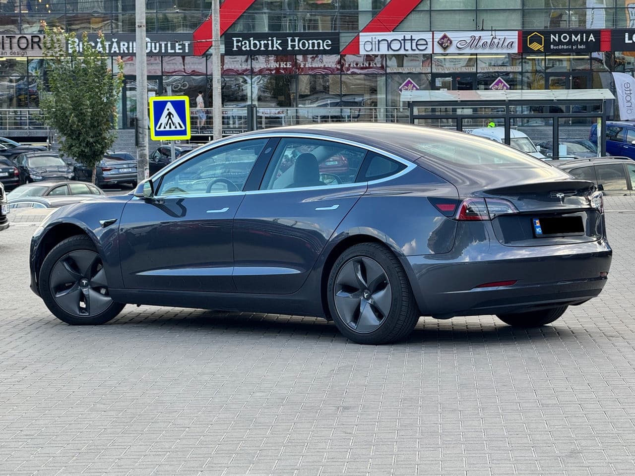 2019 Tesla Model 3 — Miniatură 4