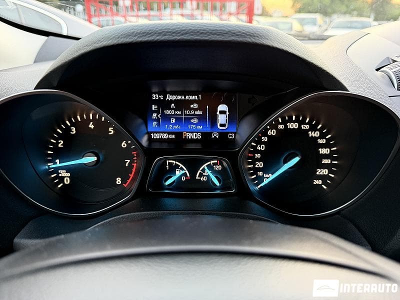 2017 Ford Kuga — Miniatură 8