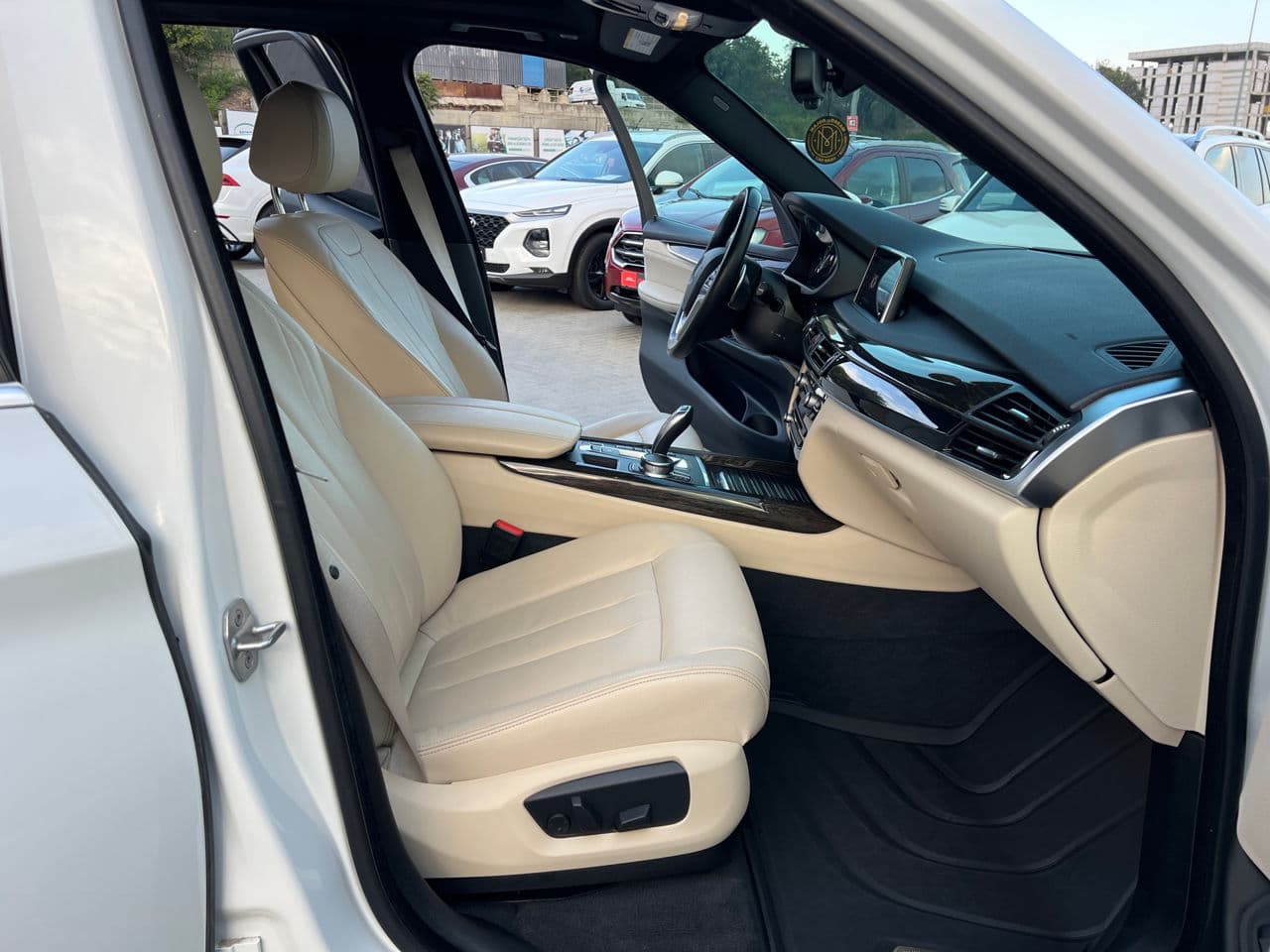 BMW X5 4.0e 2018 — Миниатюра 16