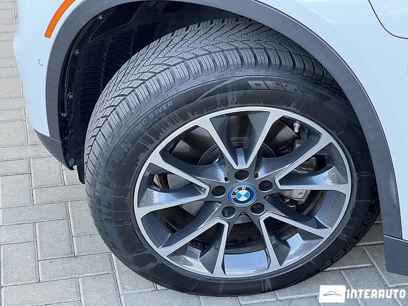 BMW X5 4.0e 2018 — Миниатюра 17