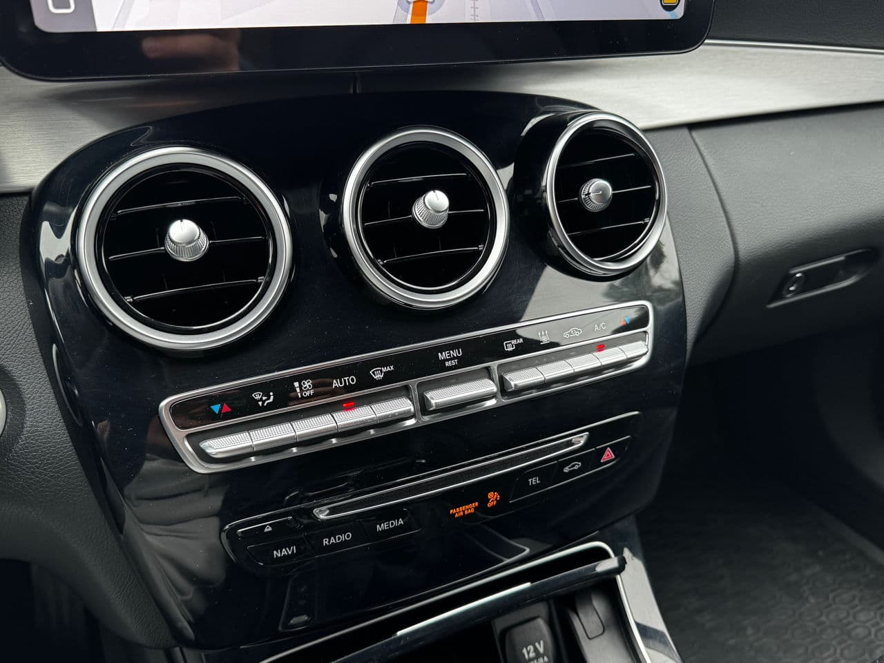 2015 Mercedes C 220 — Miniatură 13