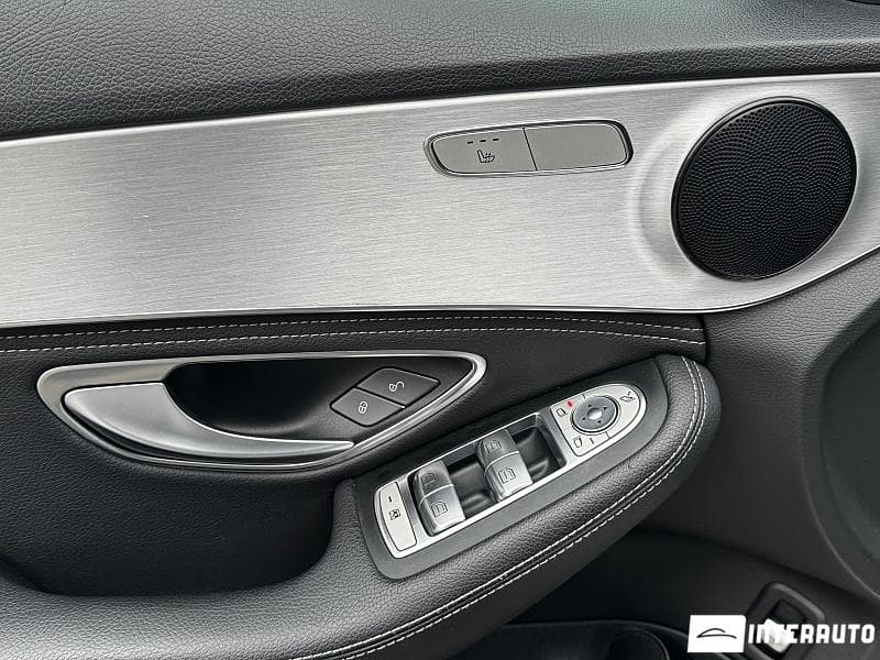2015 Mercedes C 220 — Miniatură 16