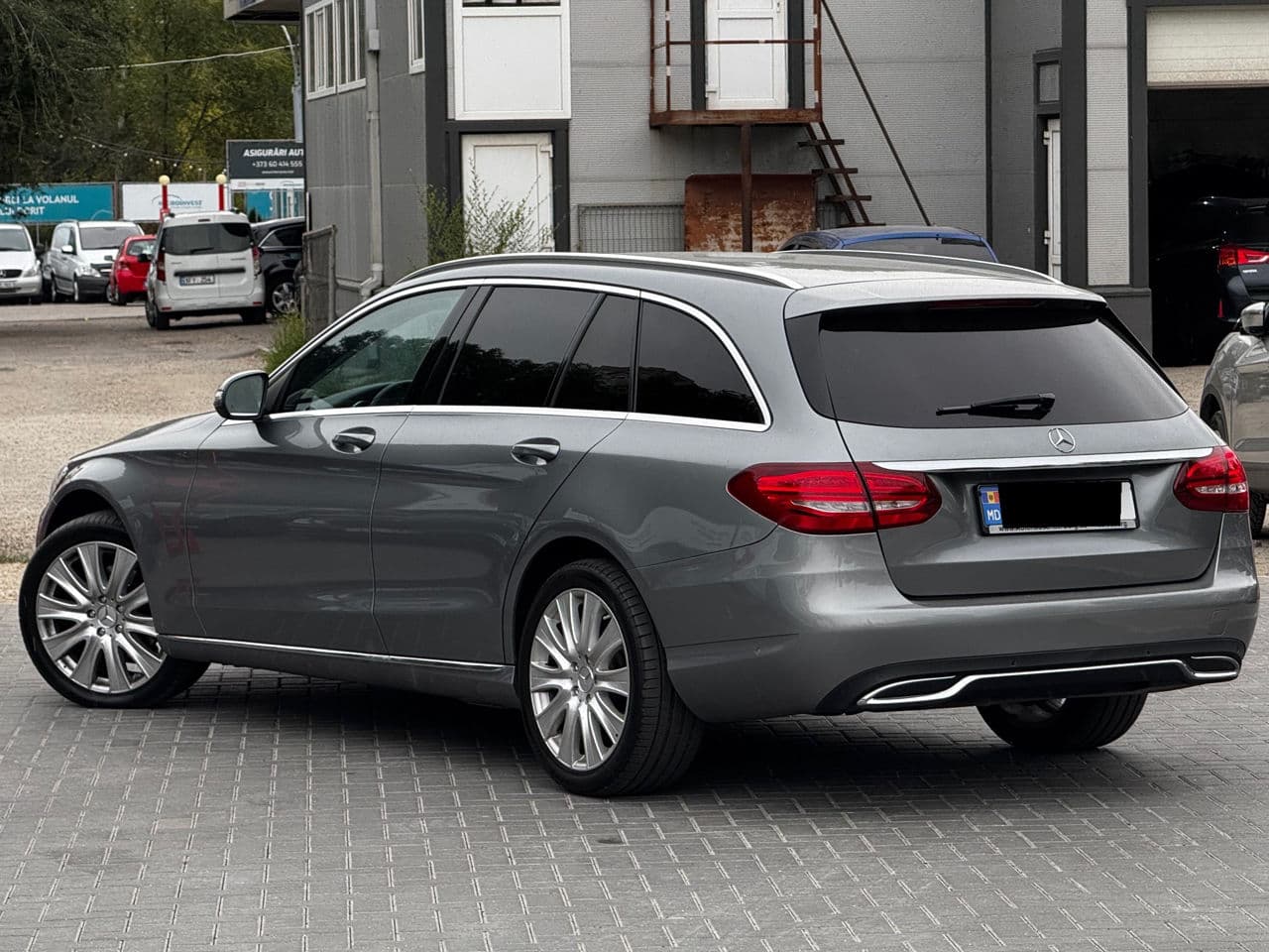2015 Mercedes C 220 — Miniatură 4