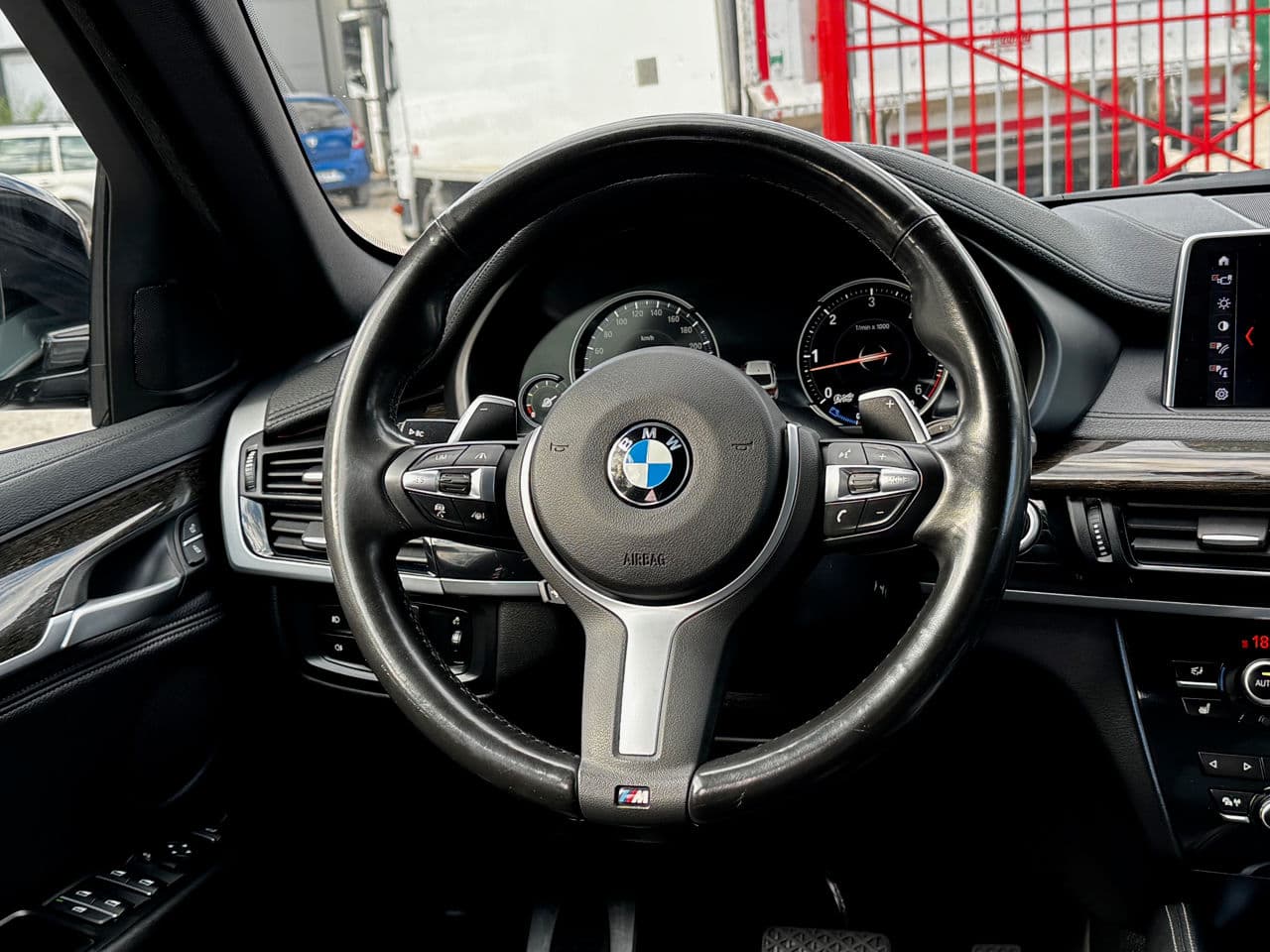 BMW X6 3.0D 2019 — Миниатюра 12
