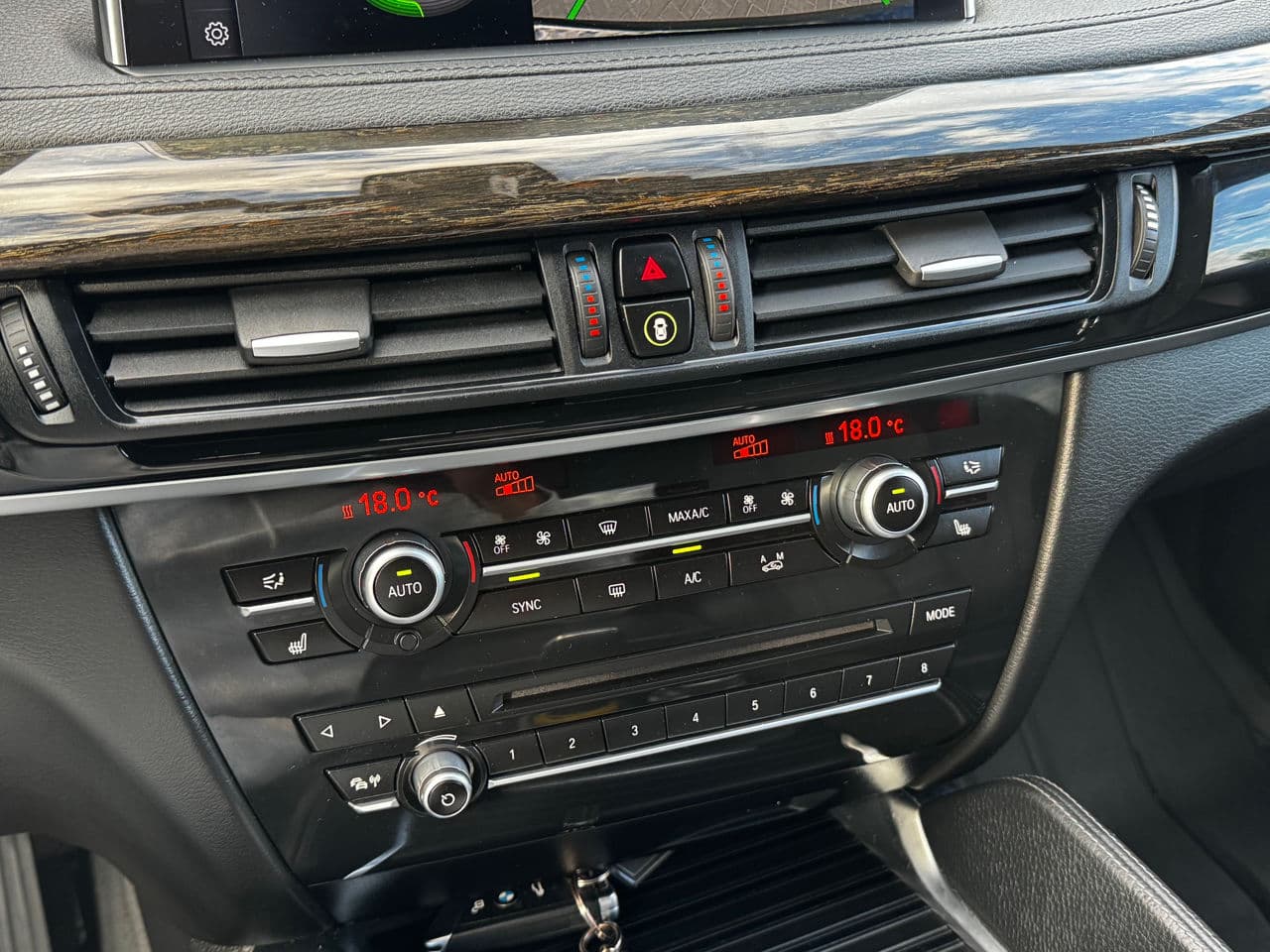 BMW X6 3.0D 2019 — Миниатюра 14