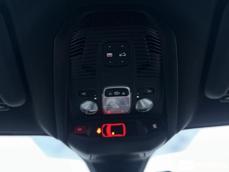2020 Peugeot 3008 — Miniatură 18