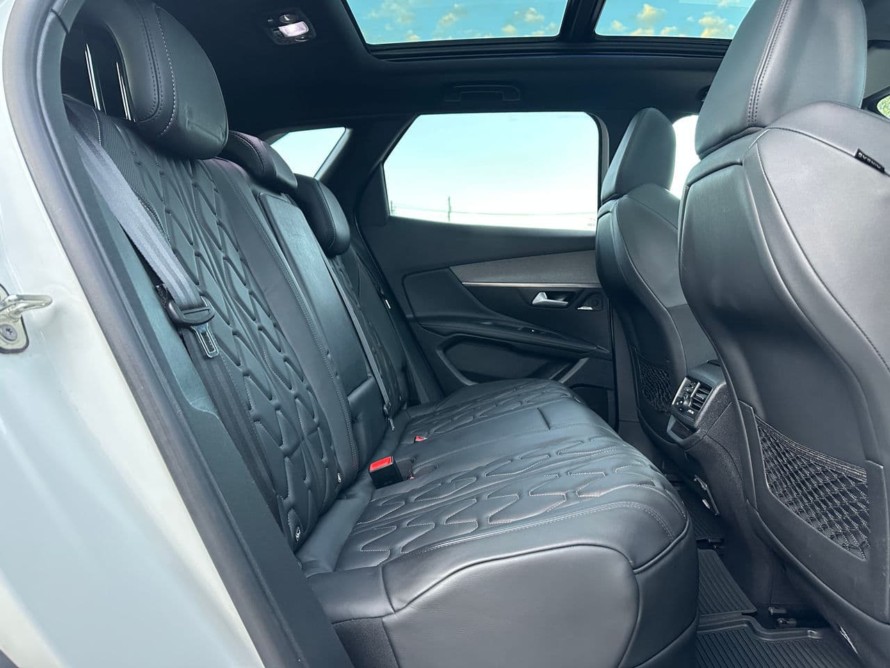 2020 Peugeot 3008 — Miniatură 25