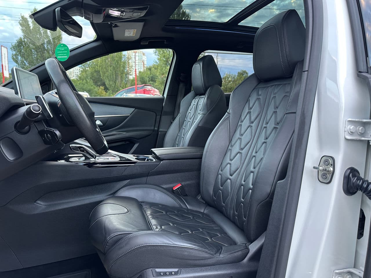 2020 Peugeot 3008 — Miniatură 8