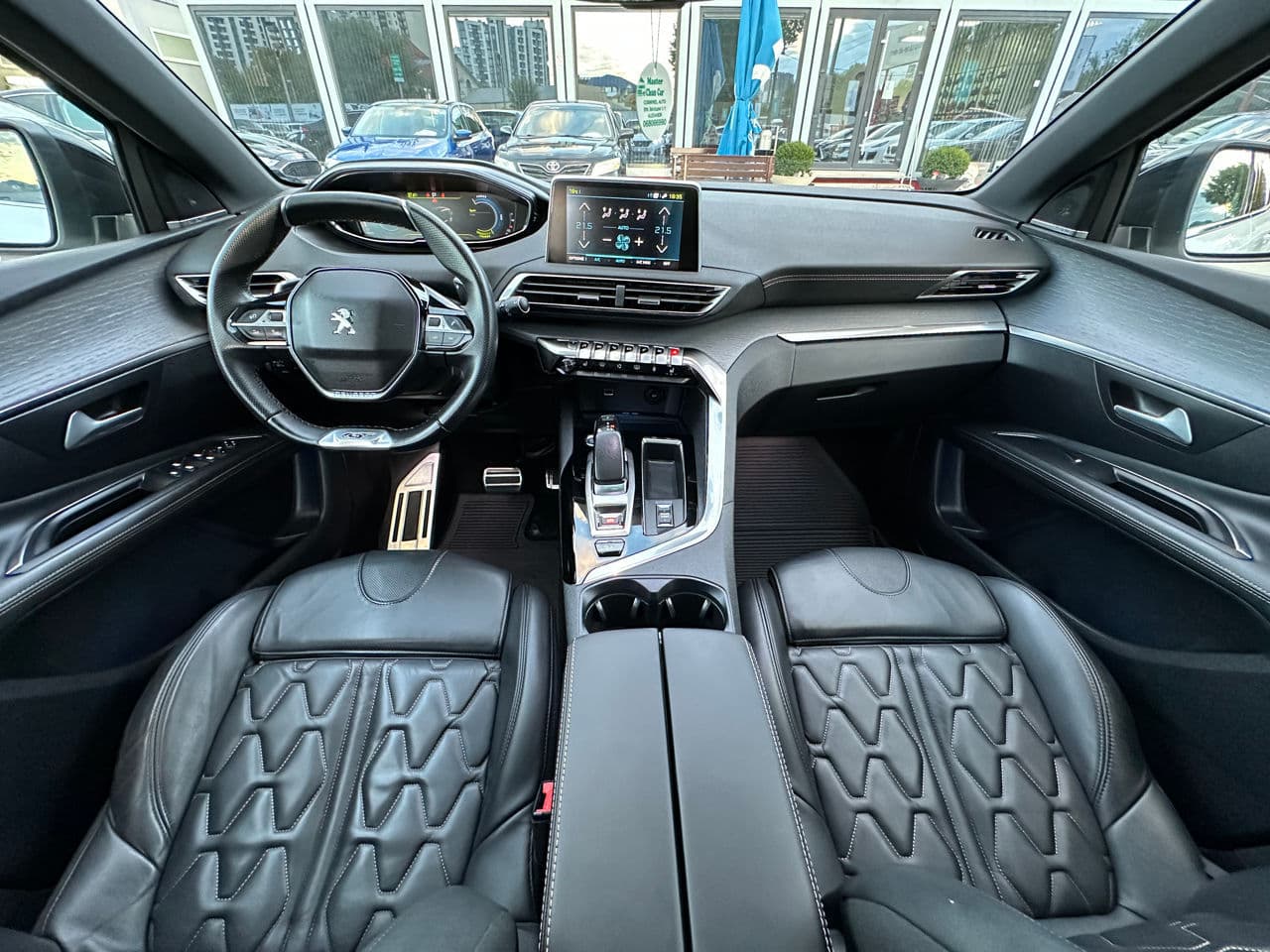 2020 Peugeot 3008 — Miniatură 10