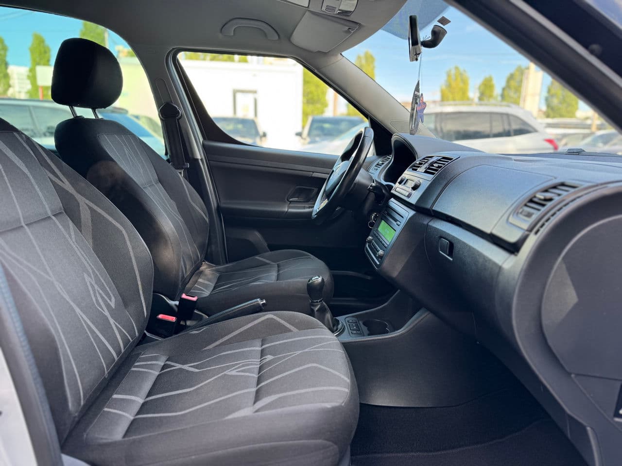 2014 Skoda Roomster — Miniatură 19