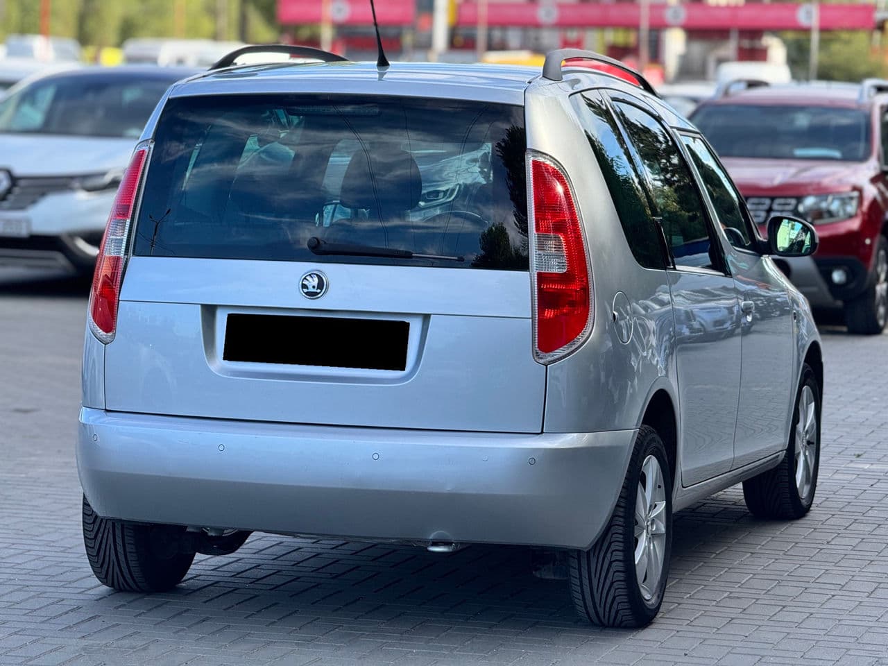 2014 Skoda Roomster — Miniatură 2