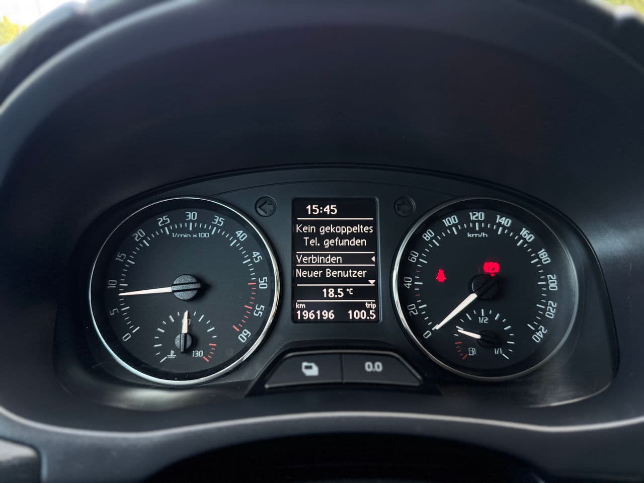 2014 Skoda Roomster — Miniatură 11