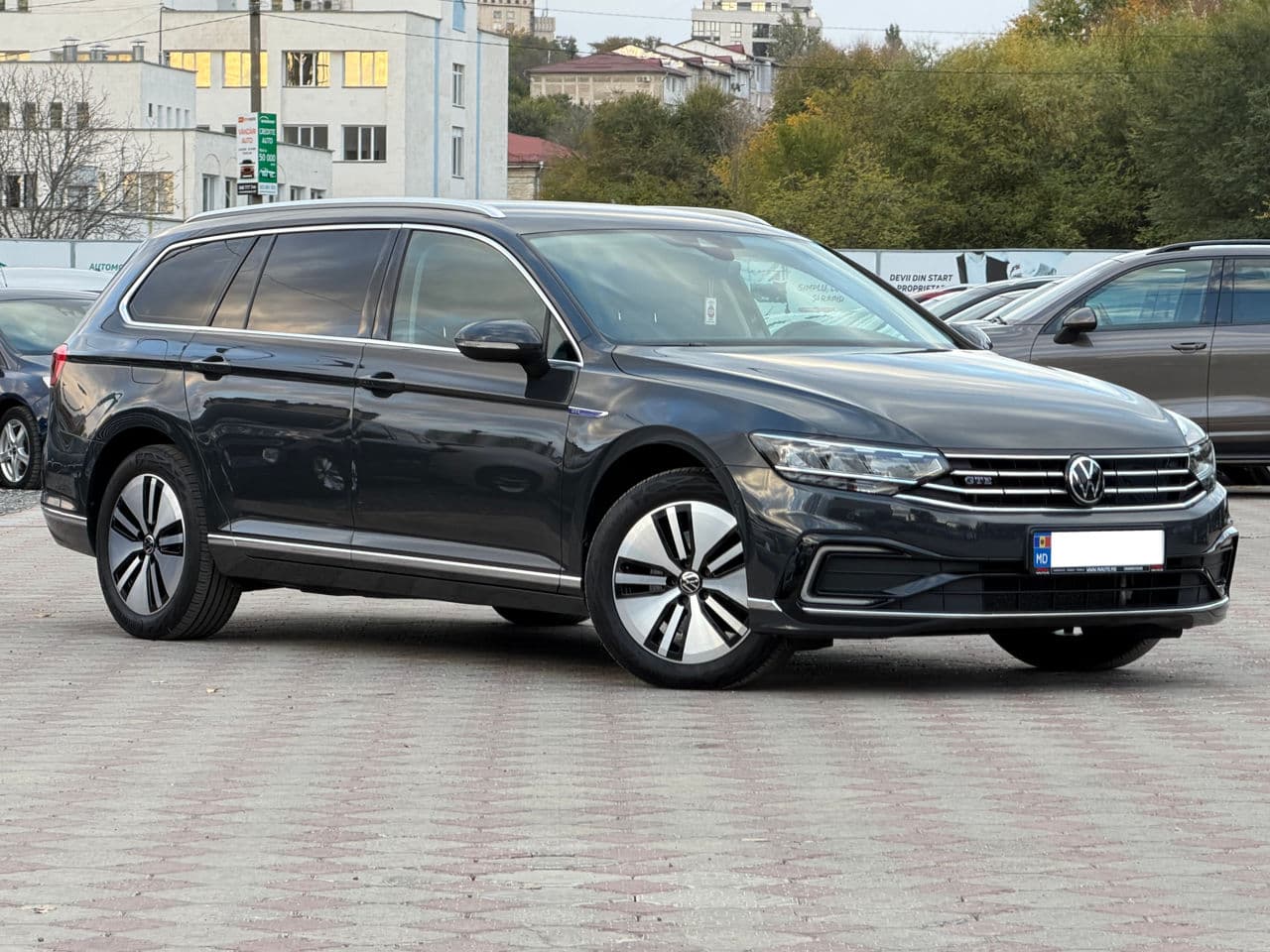 2020 Volkswagen Passat GTE — Miniatură 4