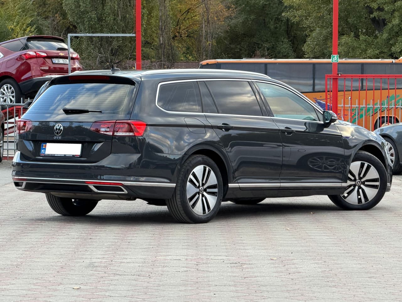2020 Volkswagen Passat GTE — Miniatură 2