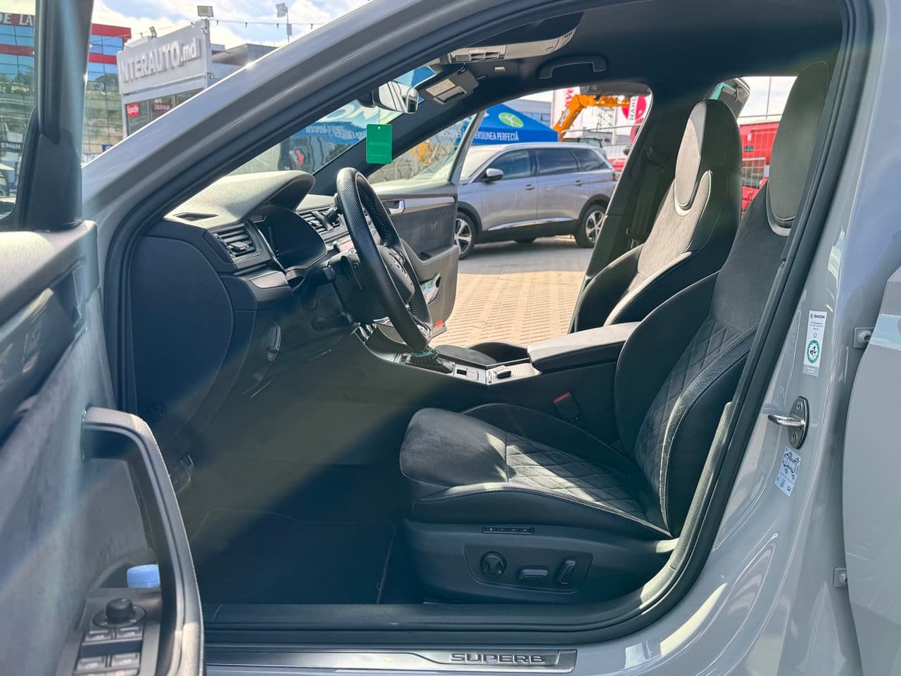 2021 Skoda Superb — Miniatură 5