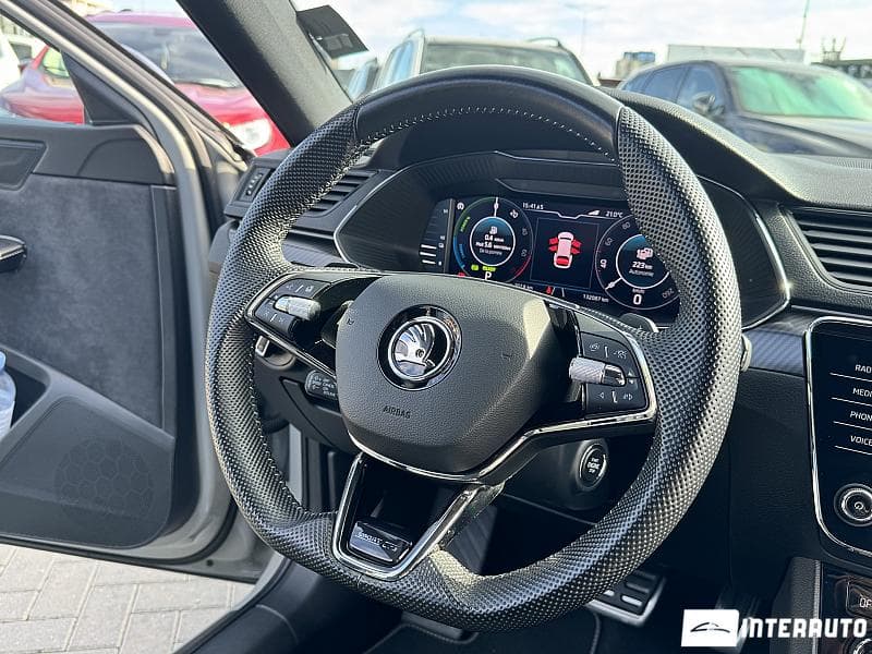 2021 Skoda Superb — Miniatură 7