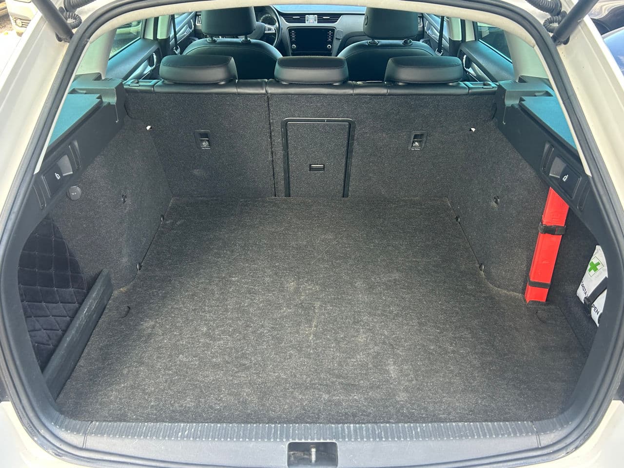 2019 Skoda Octavia — Miniatură 19