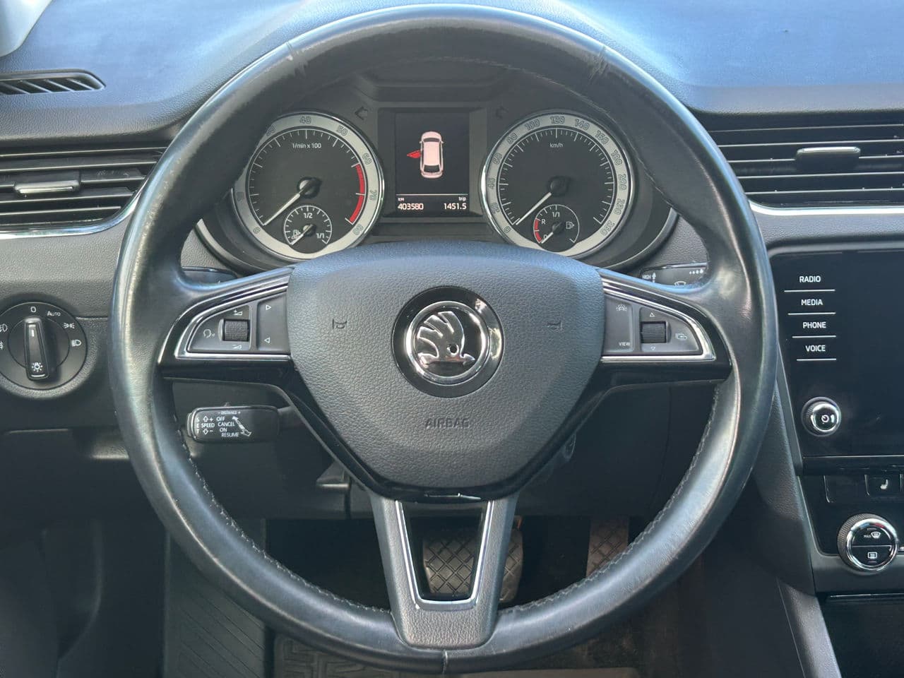 2019 Skoda Octavia — Miniatură 12