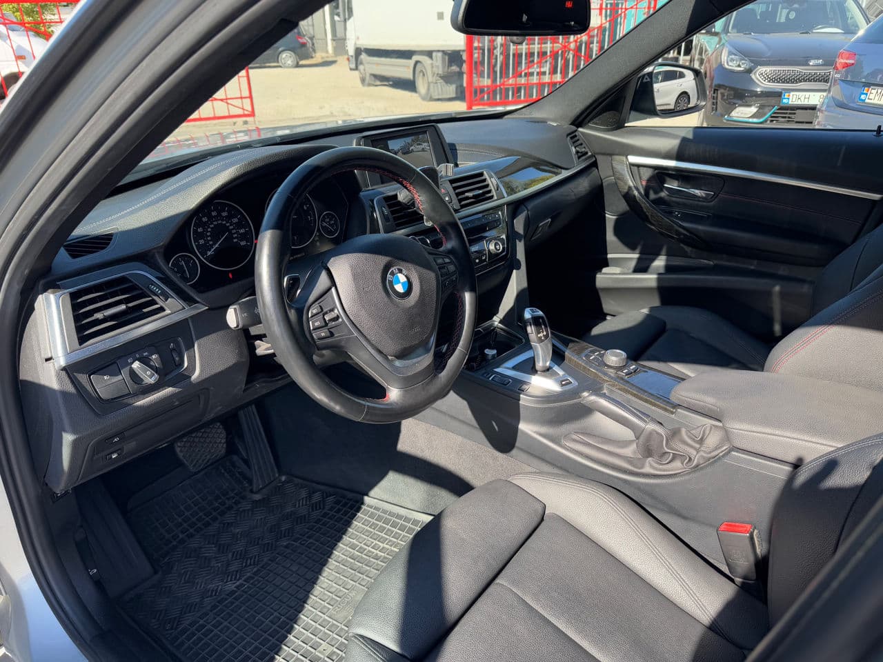 BMW 330E 2017 — Миниатюра 7