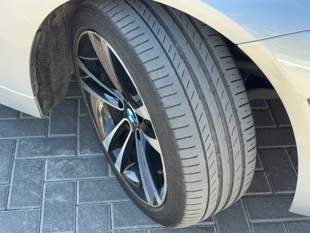 BMW 330E 2017 — Миниатюра 22