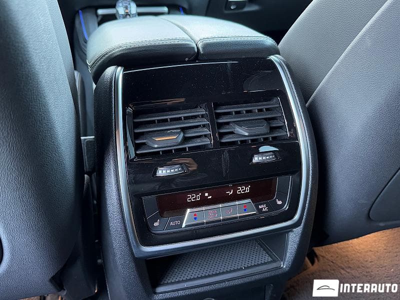 BMW X5 4.0i 2019 — Миниатюра 15