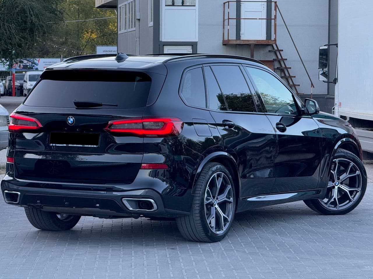 BMW X5 4.0i 2019 — Миниатюра 4