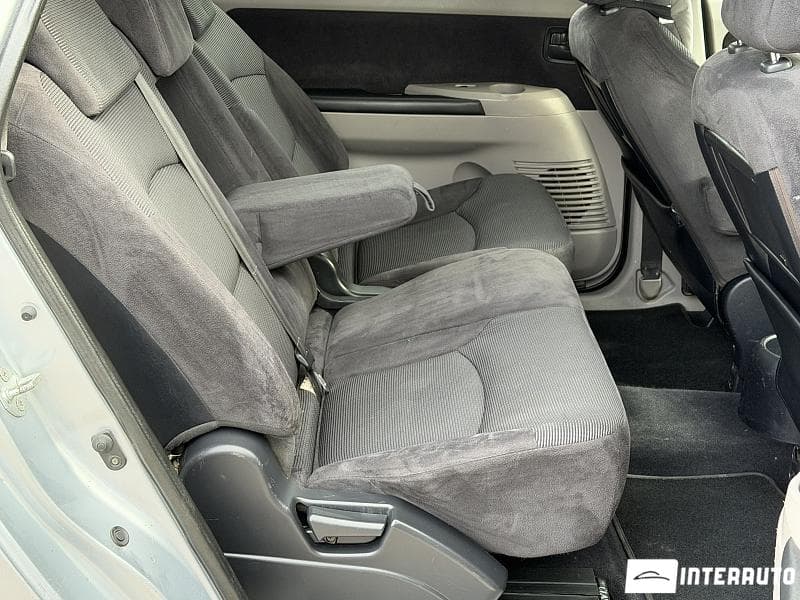 2005 Mitsubishi Grandis — Miniatură 16