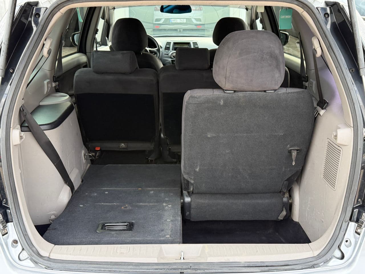 2005 Mitsubishi Grandis — Miniatură 18