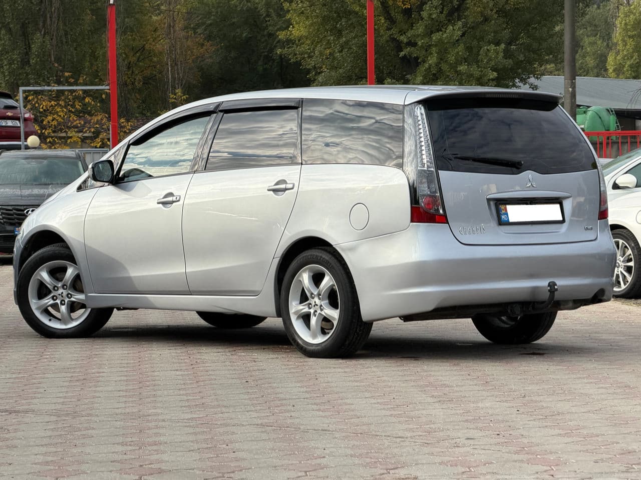 2005 Mitsubishi Grandis — Miniatură 3
