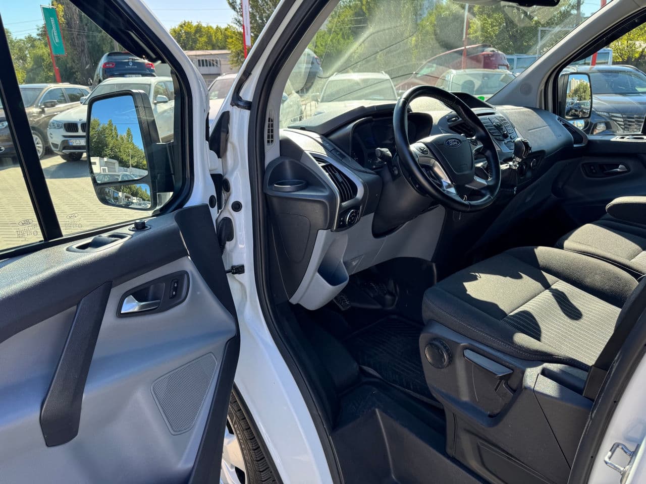 Ford Transit 2016 — Миниатюра 7