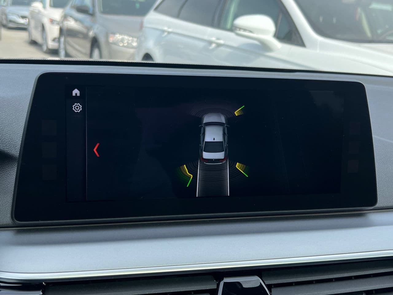 2017 BMW 520 — Miniatură 10