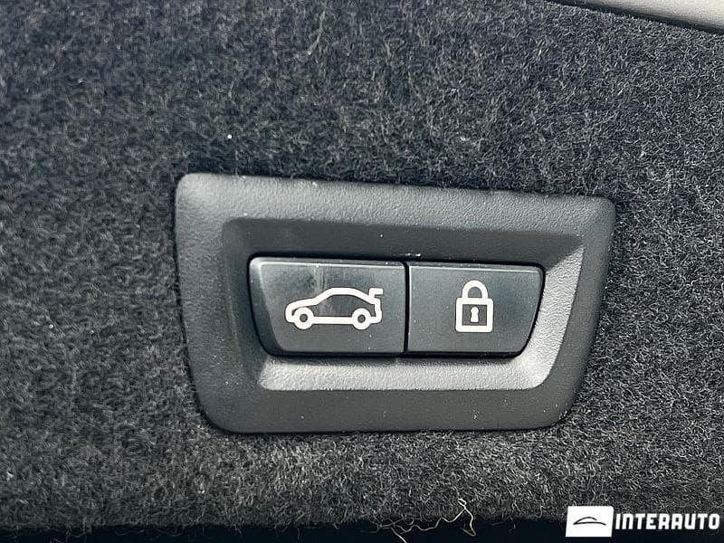 2019 BMW 745e — Miniatură 23