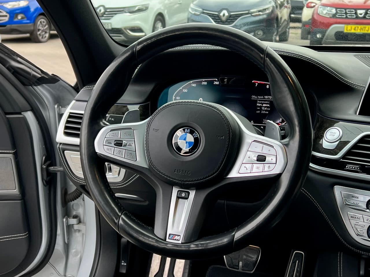 2019 BMW 745e — Miniatură 10