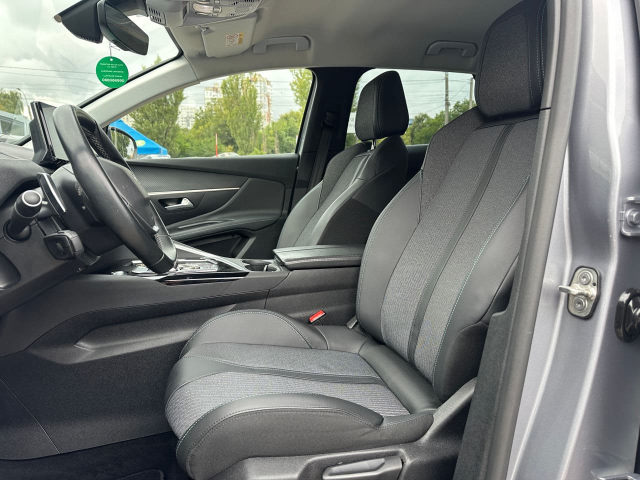 2021 Peugeot 3008 — Miniatură 7