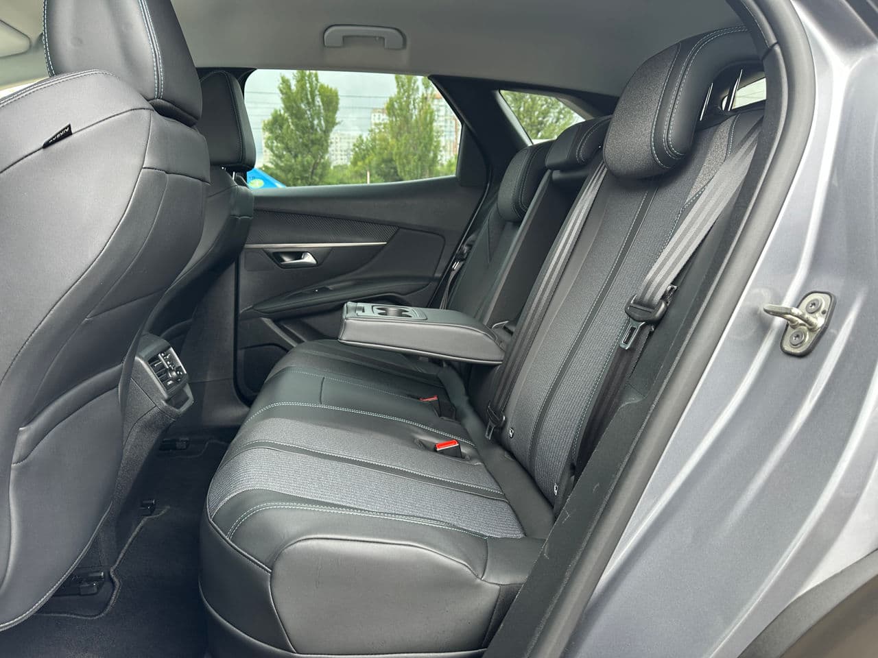 2021 Peugeot 3008 — Miniatură 16