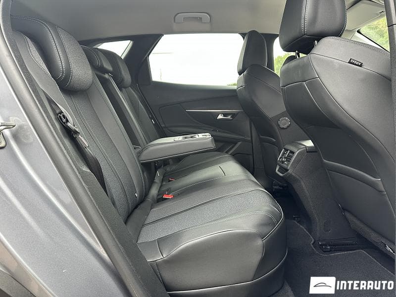 2021 Peugeot 3008 — Miniatură 17
