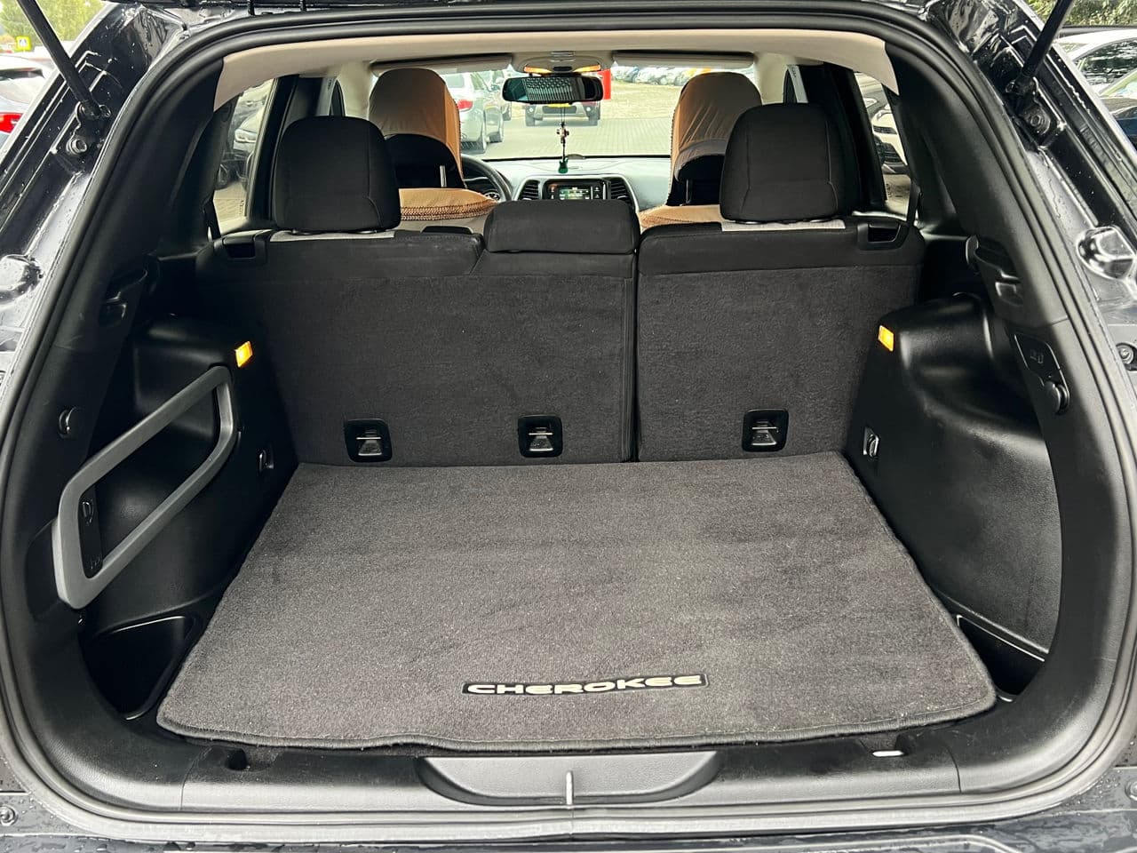 2014 Jeep Cherokee — Miniatură 18