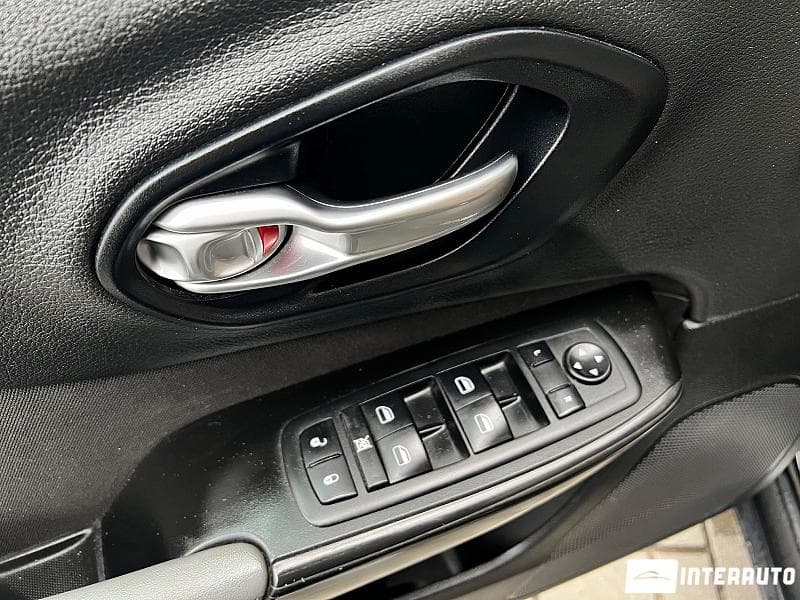 2014 Jeep Cherokee — Miniatură 6