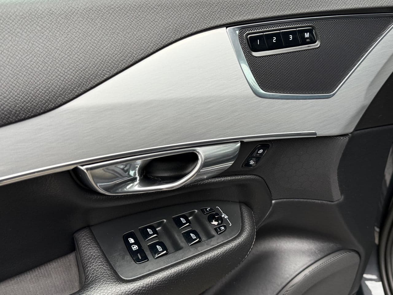 2016 Volvo XC 90 — Miniatură 6