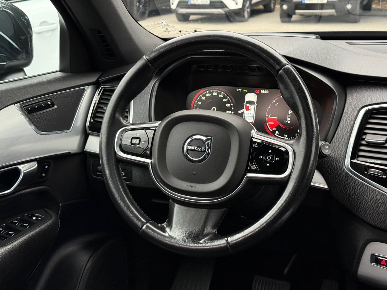 2016 Volvo XC 90 — Miniatură 9
