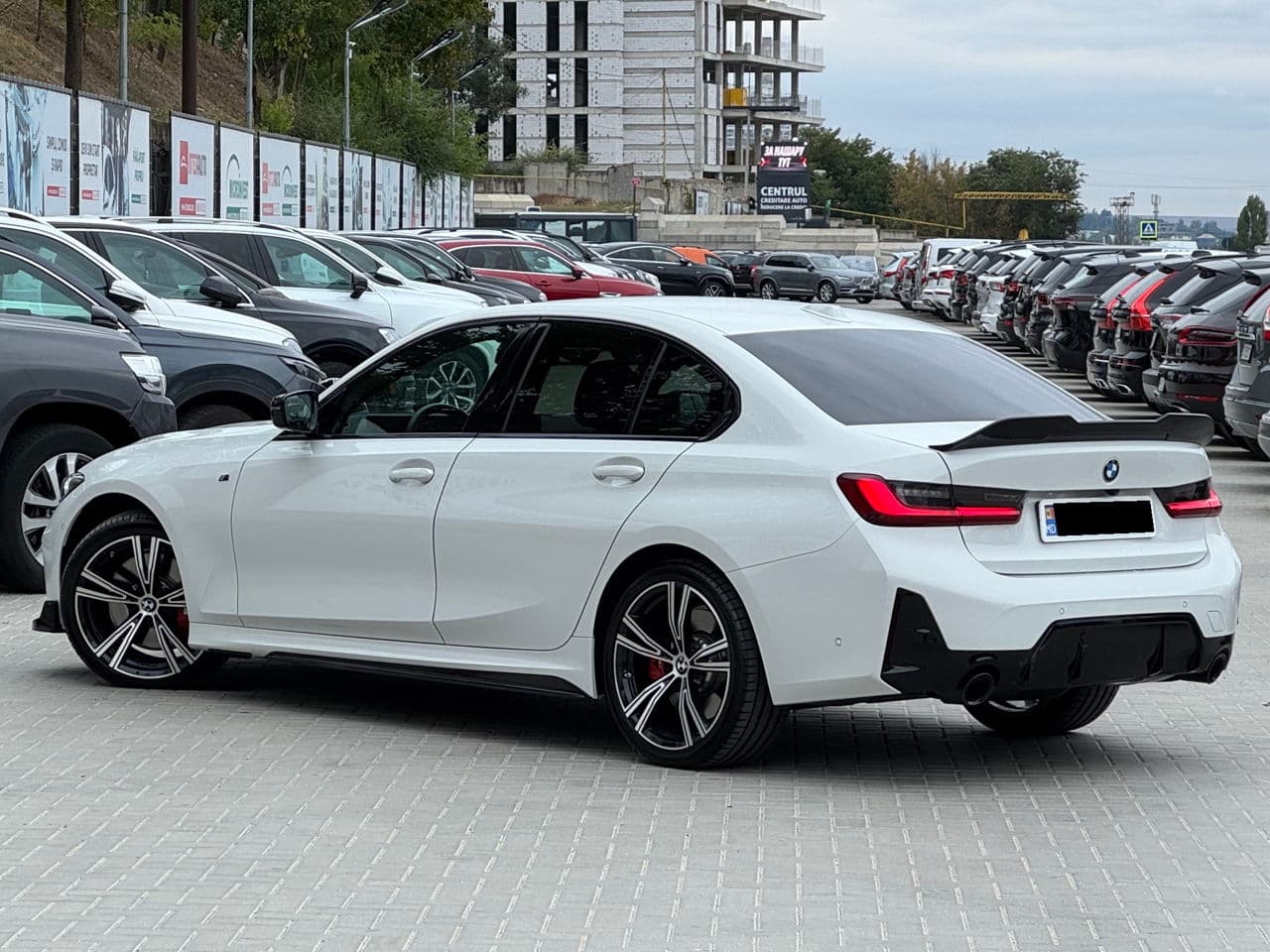 BMW 320 2024 — Миниатюра 5