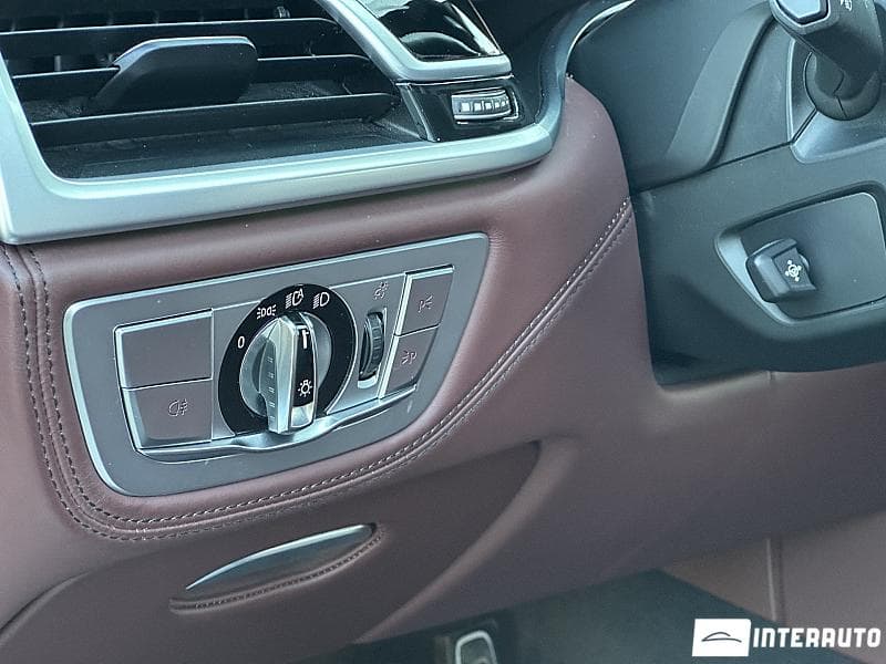 BMW 745e 2019 — Миниатюра 24