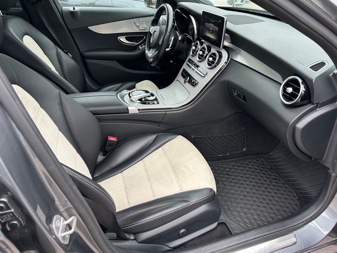 2018 Mercedes C 350e — Miniatură 17