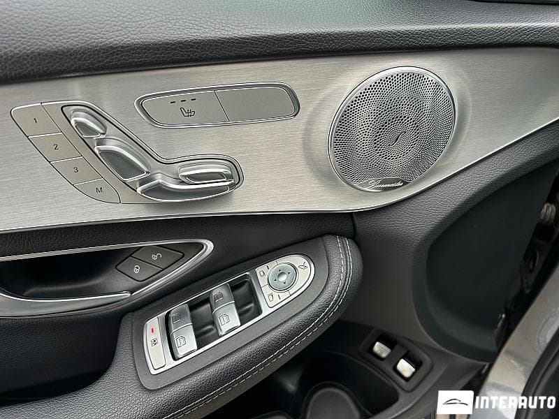 2018 Mercedes C 350e — Miniatură 10