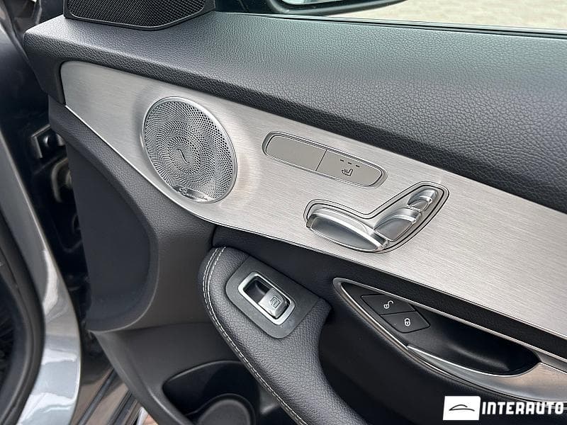 2018 Mercedes C 350e — Miniatură 18