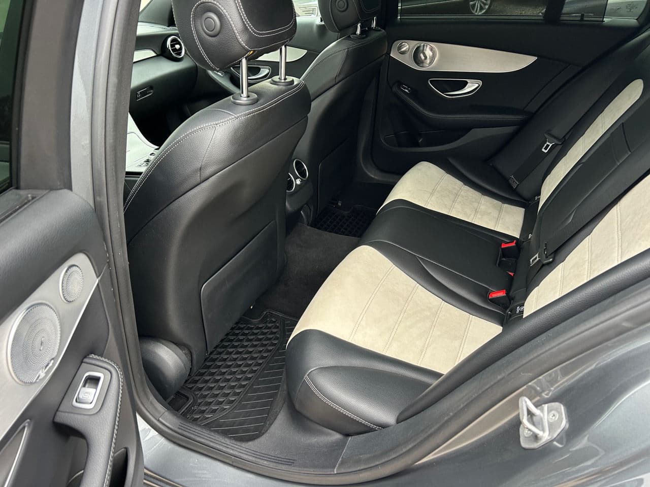 2018 Mercedes C 350e — Miniatură 20