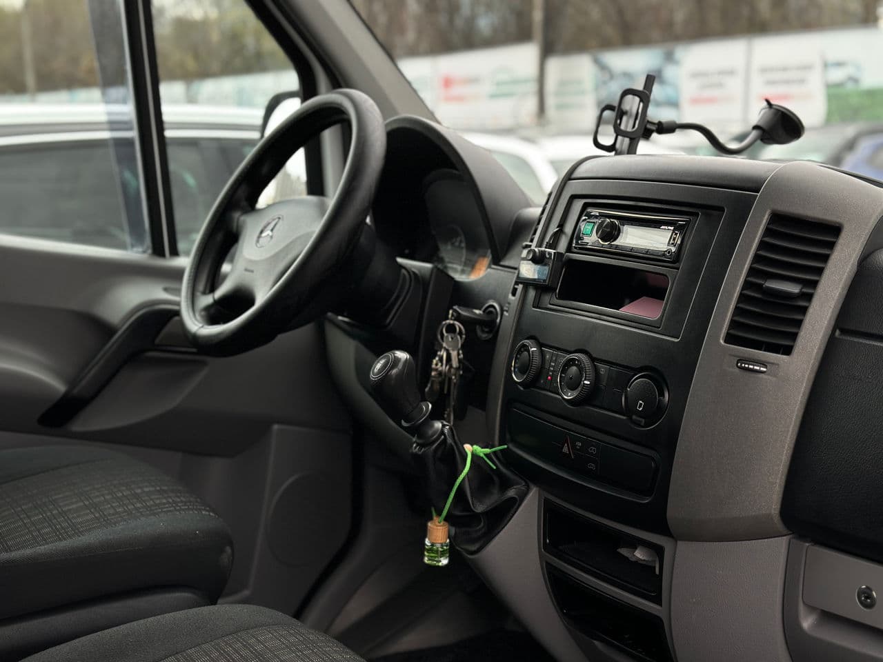 2018 Mercedes Sprinter — Miniatură 14